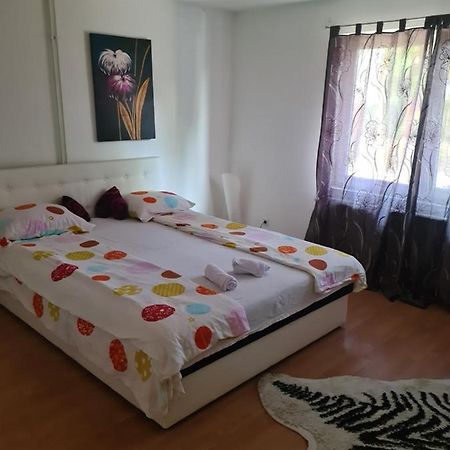 Apartman City Apartment Tuzla Exterior photo
