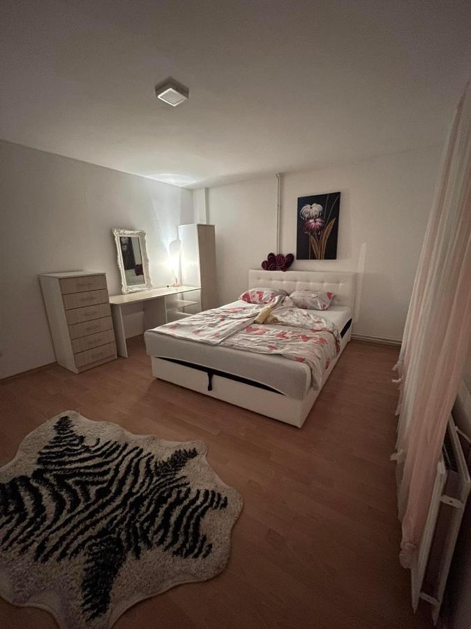 Apartman City Apartment Tuzla Exterior photo
